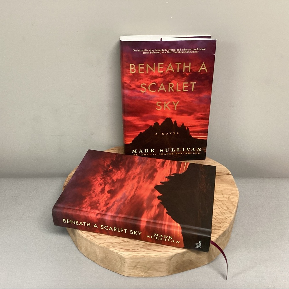 🔴 Hardcover - Beneath A Scarlet Sky - Mark Sullivan - A Novel - Excellent Read - Picture 8 of 12